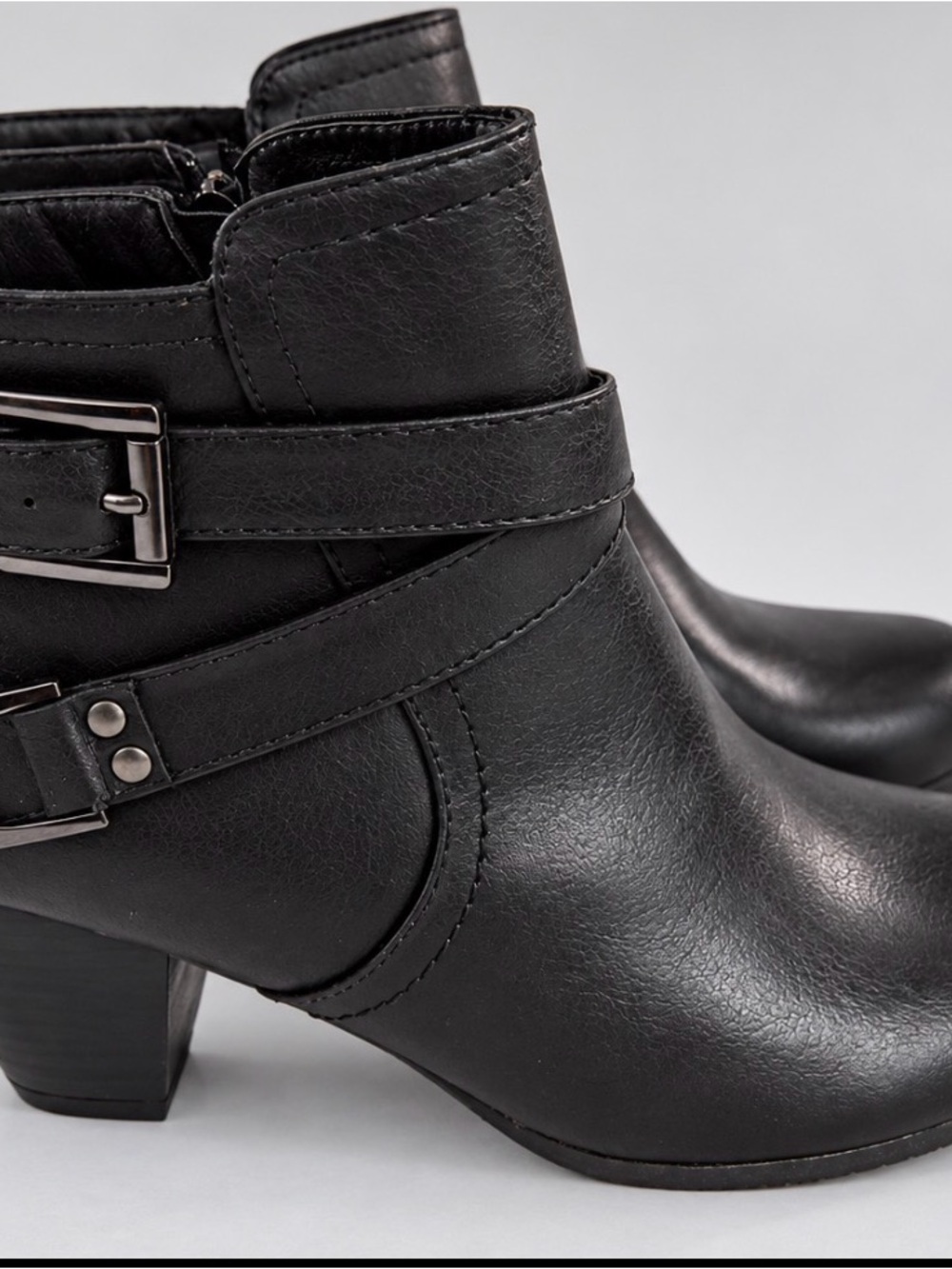 Mirabella Black Ankle Boots Women’s Size 8.5 – Faux Buckle Strap Heeled Booties